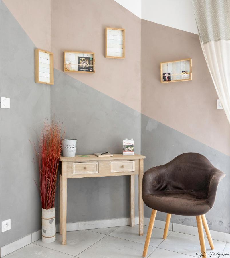 Gite "Le Mesminois" Etablissement Avec Espace Bien-Etre Et Sauna Saint-Mesmin  外观 照片